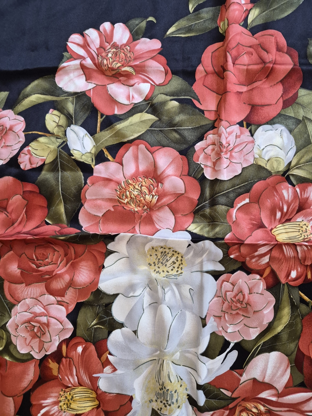 CHANEL Black  Scarf, Pink, Red & White Camellias, 33" 100% Silk. - Picture 5 of 8